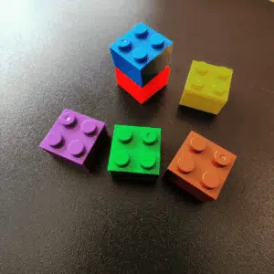 Bricks magneten - Lego magneetjes (zes stuks) 4 Een aantal gekleurde lego steentjes met een klein magneetje