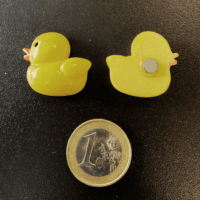Koelkastmagneet Badeendjes (5 stuks) 3 Koelkastmagneet gele Badeendjes met een oranje snaveltje