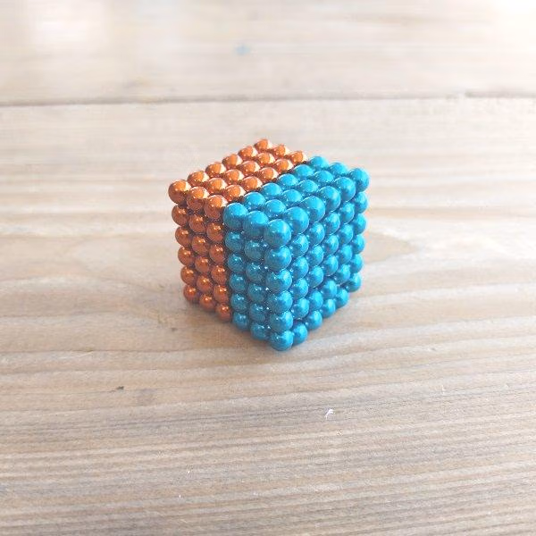 Neocube magneetballetjes 5 mm Aqua/Oranje 216 stuks 1 216 magneetballetjes in de kleuren aqua en oranje