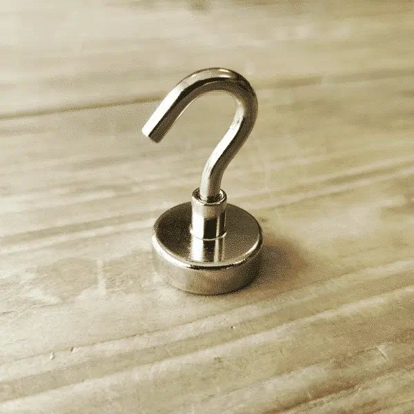 Magneethaak in een potmagneet in een diameter van 16mm