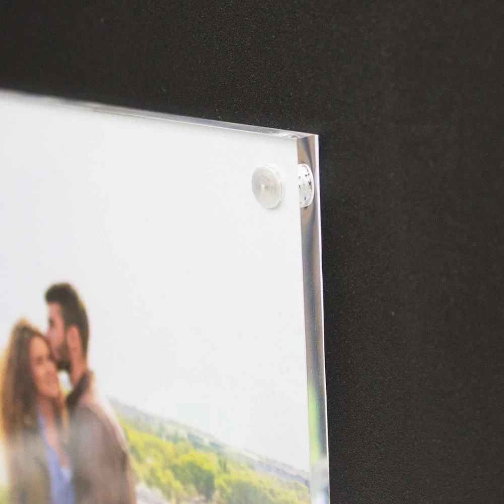 Magnetische fotolijst in helder acryl glas met 4 sterke Neodymium magneten in de hoeken voor een ijzersterke houdkracht