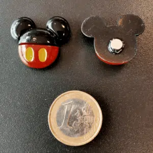 Koelkastmagneten Mickey (5 stuks) 5 Koelkastmagneten in de vorm van een mickey mouse hoofd in kleuren rood, geel en zwart