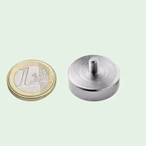 Potmagneet met schroefdraad 25 mm M5 (max trekkracht 25 kilo) 2 Potmagneet 25 mm met schroefdraad