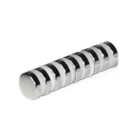 Neodymium Schijfmagneet 20 mm (trekkracht 4,3 tot 11 kg.) 3 Meerdere Neodymium schijfmagneten op een rij in de maat van 20x5mm
