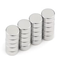 Neodymium Schijfmagneet 8 mm (trekkracht 1,2 tot 2,6 kg.) 3 Schijfmagneten 8 x 4 mm