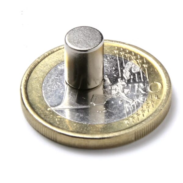 Staafje magneet 6 x 8 mm