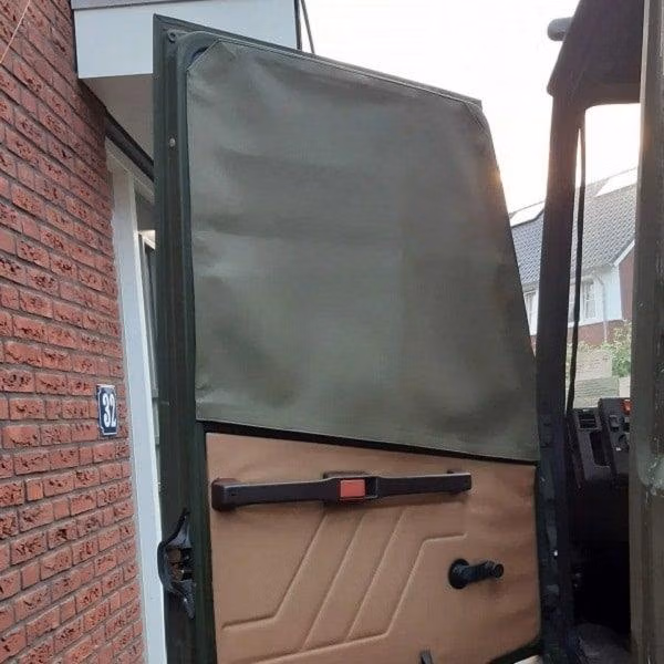 Naaimagneet om in te naaien 8 Skaileren gordijn voor in de camper dat met magneten is vastgezet