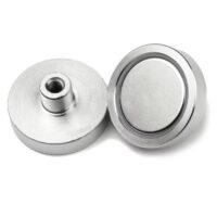 Potmagneet draadbus 32 mm M5 (max trekkracht 40 kilo) 4 Onderzijde en bovenzijde potmagneten met draadbus 32 mm