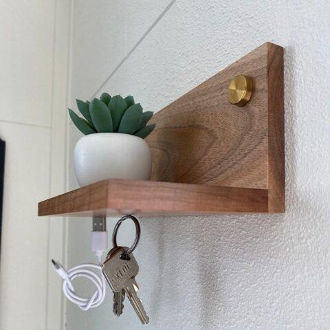Sanni Shoo Sleutelrek met plankje, hout, sleutelhouder, wand-organizer en sleutelplank, brillenhouder, modern, gang, deco, muur, grijs