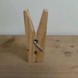 Magneet knijper blank en wit (99x20mm) 5 Magneet knijper blank hout 99x20mm