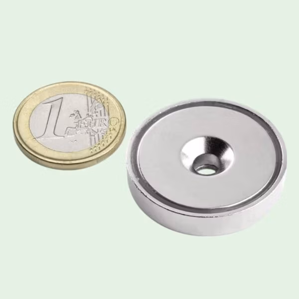Potmagneet 32 mm met schroefgat