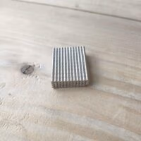 Neodymium Staafmagneet 2 mm x 3 mm (max trekkracht 160 gram) 2 Staafmagneetjes van neodymium in de maat van 2x3mm