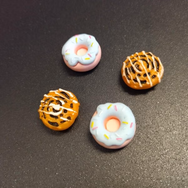 Koelkastmagneten donuts and bread