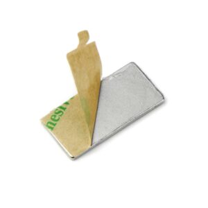 ZELFKLEVENDE blokmagneet (N35) 25 x 12 x 1 mm (Houdkracht 1 kg) 3 Zelfklevende magneet met schutblad en 3M lijm