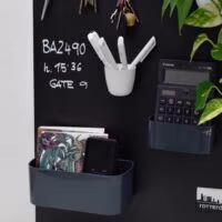 Magnetisch bakje langwerpig 22cm van KalaMitica - meerdere kleuren 5 zwart magneetbord met gunmetal magnetisch bakje voor het persoonlijk inrichten van je magneetbord