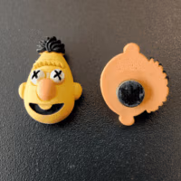 Koelkastmagneten Sesamstraat 6 Koelkastmagneet van het hoofd van Bert (van Ernie uit Sesamstraat)