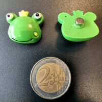 Koelkastmagneetjes Koning Kikker grootte e1733312033631