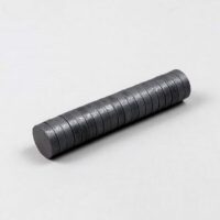 Schijfmagneet Ferriet 20 x 5 mm (Trekkracht ca. 700 gram) 3 Stapeltje ferriet schijfmagneten 20x5mm