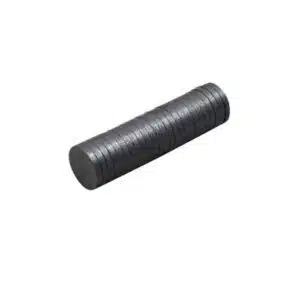 Schijfmagneet Ferriet 20 x 3 mm (Trekkracht ca. 400 gram) 3 Stapeltje gemaakt van ferriet schijfmagneten maat 20x3mm