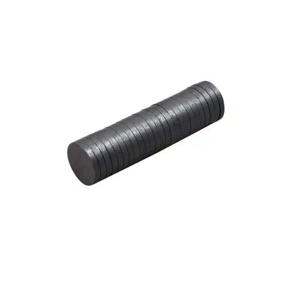 Stapeltje gemaakt van ferriet schijfmagneten maat 20x3mm