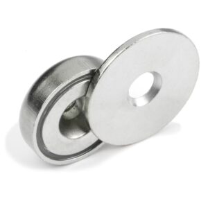 Metalen tegenstuk met boorgat 23mm 3 Metalen-tegenstuk-van-23mm-met-gat-voor-een-schroef-als-hechtplaatje-voor-een-potmagneet