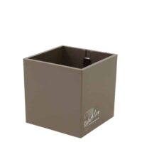 Vierkant magnetisch bakje in de kleur taupe en maatvoering 6 cm