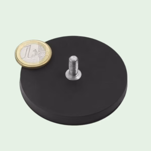 Zwarte rubberen magneet van 66mm doorsnede met draadstift