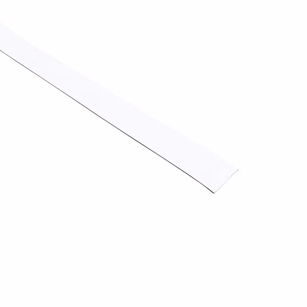 De witte voorzijde van magneetband