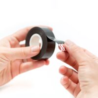 Magneettape losse rol 5 meter 3 Reserverol magneet plakband waarvan een stukje afgehaald wordt
