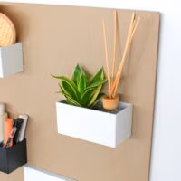 Magnetisch bakje Gea wit op beige magneetbord