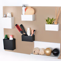 Magnetische bakjes Gea en Uranos op beige magneetbord